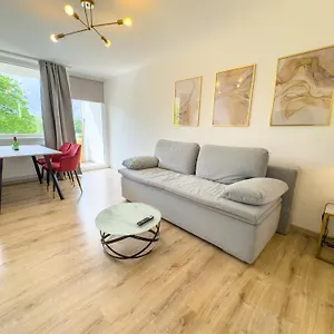  Apartment Messe-apartment Fuer 5 Gaeste Mit Balkon Und Lift Deutschland